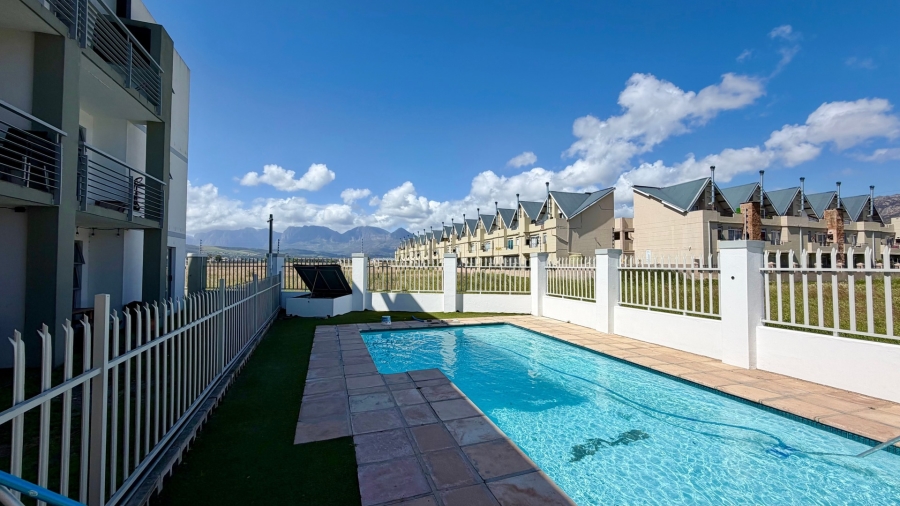 2 Bedroom Property for Sale in Gordons Bay Central Western Cape